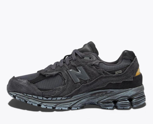 New Balance 2002R Protection Pack Black | Sneakers
